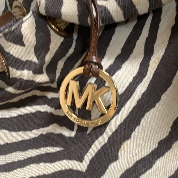 Michael Kors bag used hobo/tote - Picture 7 of 13